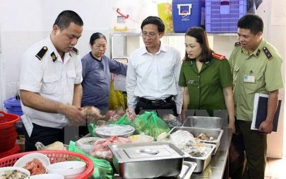 Hà Nội thành lập đoàn kiểm tra liên ngành để bảo đảm an toàn thực phẩm trong dịp Tết